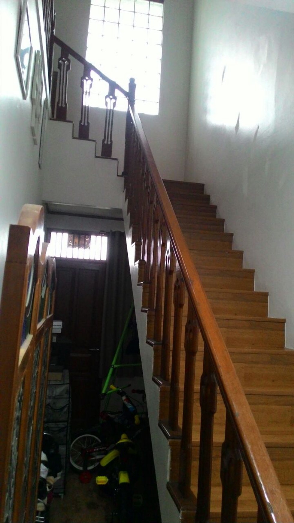 Rumah Minimalis,siap huni di sektor 2