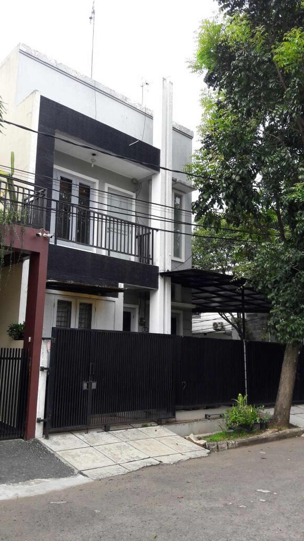 Rumah siap huni di Bintaro Jaya 9