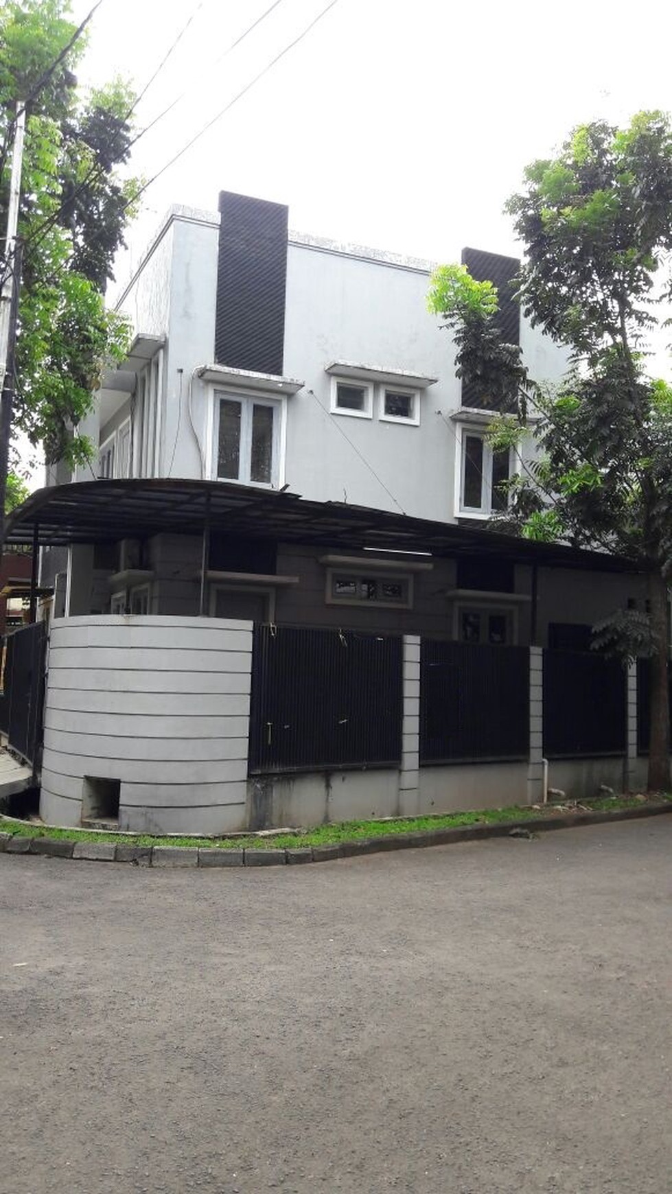 Rumah siap huni di Bintaro Jaya 9