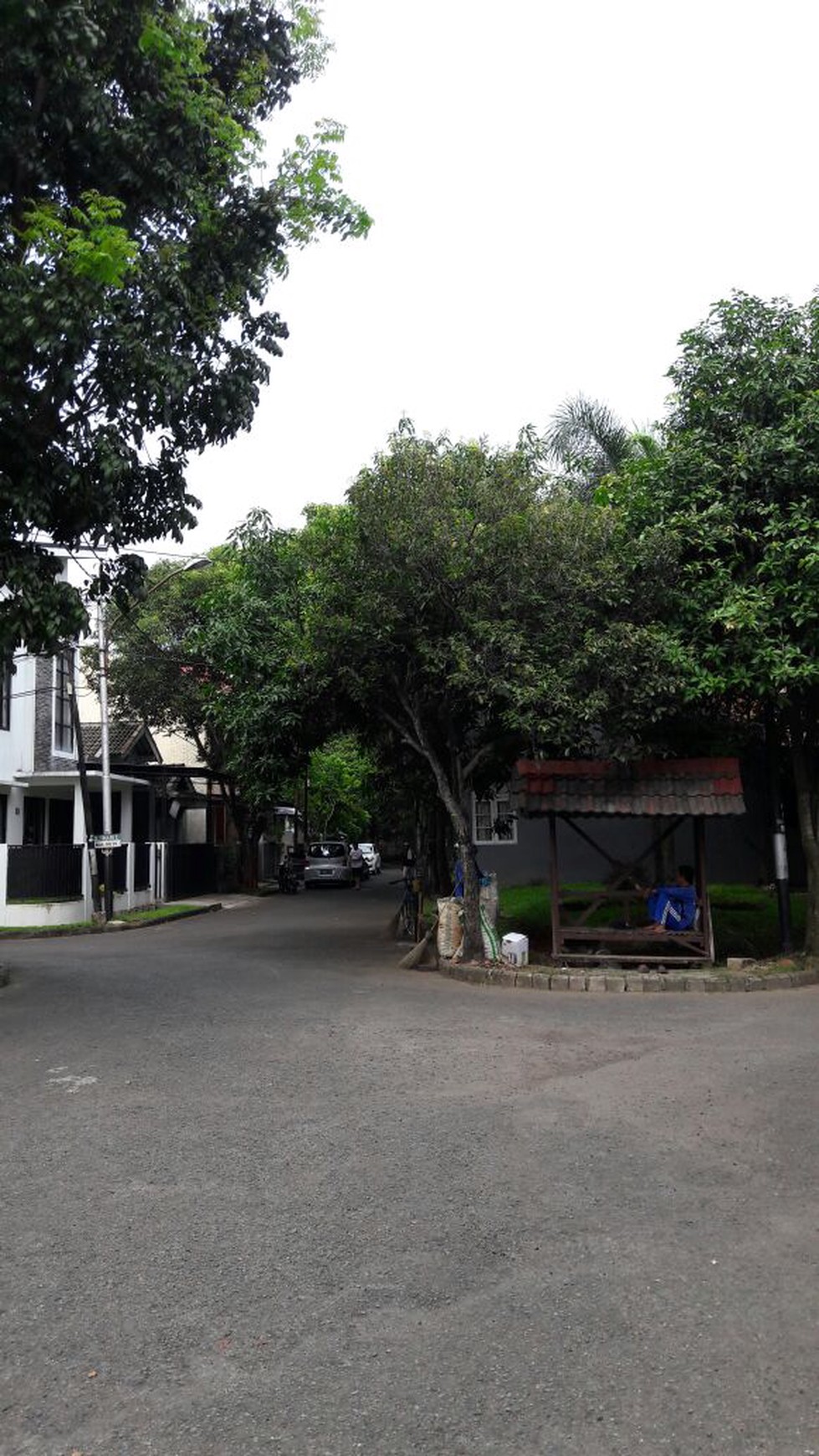 Rumah siap huni di Bintaro Jaya 9