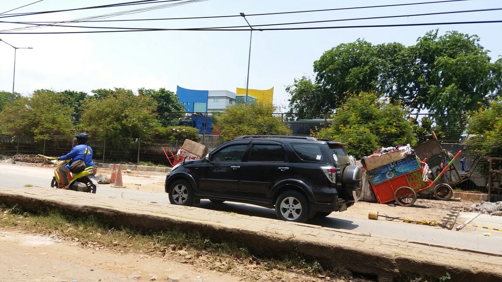 Di Jual Tanah Pinggir Jalan, Lokasi Strategis di Cengkareng Timur Tangerang
