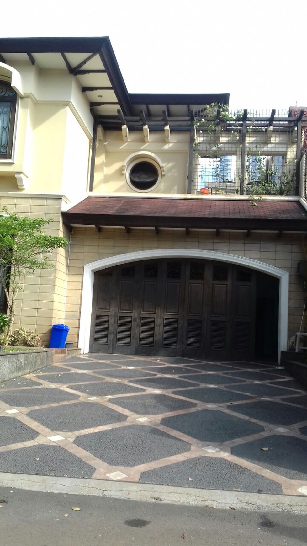 Rumah bagus, lingkungan oke di Bintaro sektor 3