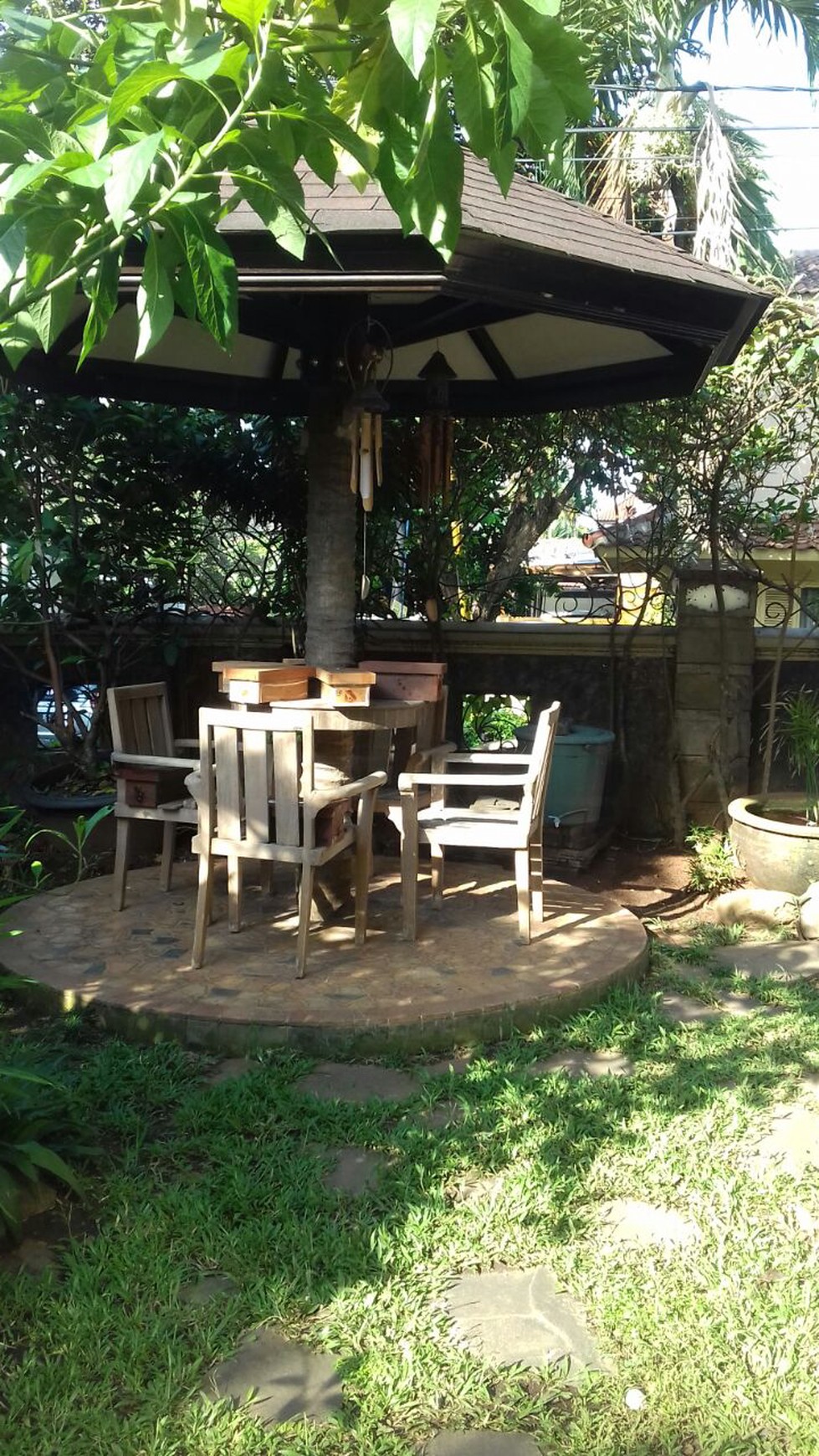 Rumah bagus, lingkungan oke di Bintaro sektor 3