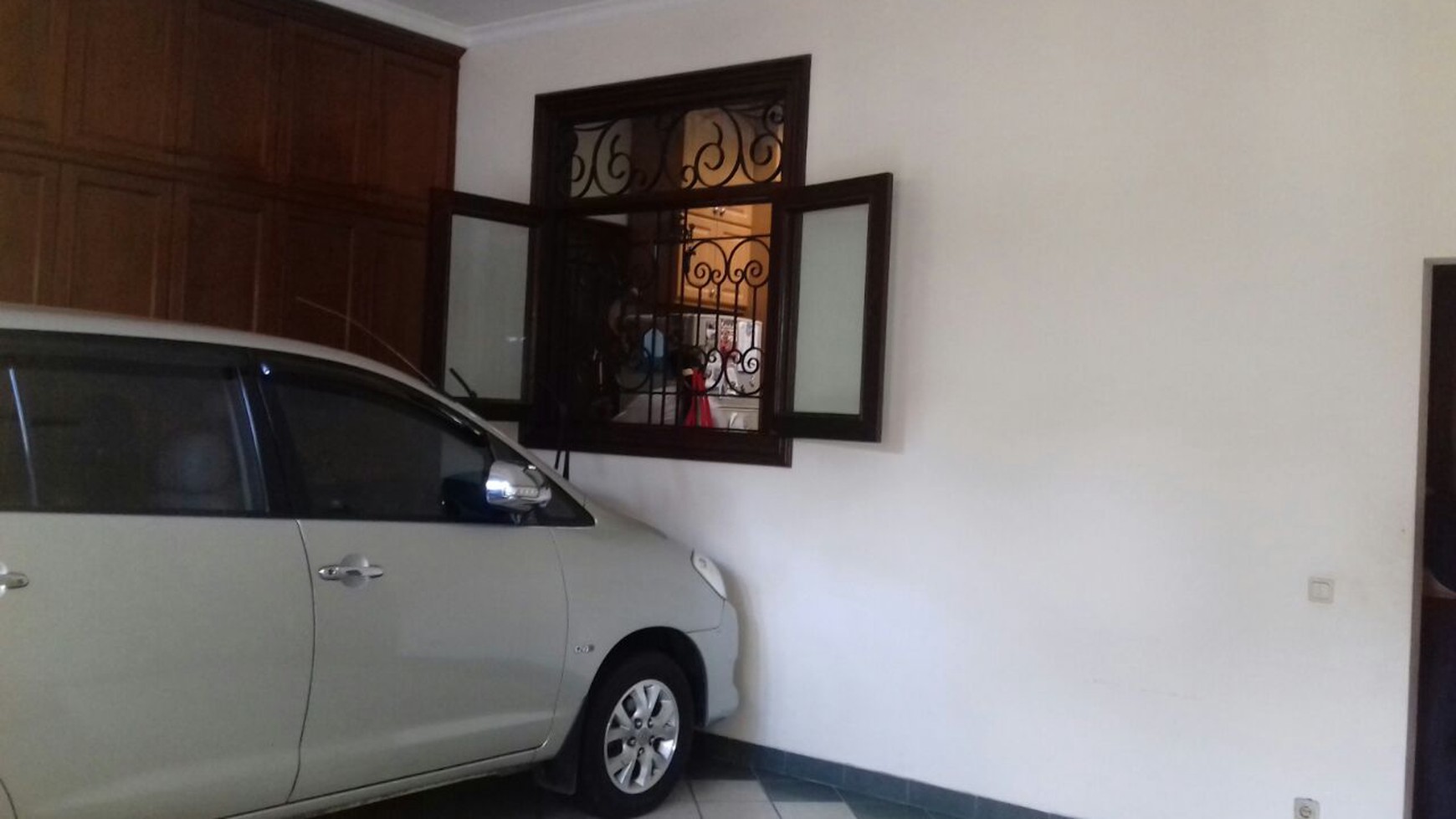 Rumah bagus, lingkungan oke di Bintaro sektor 3