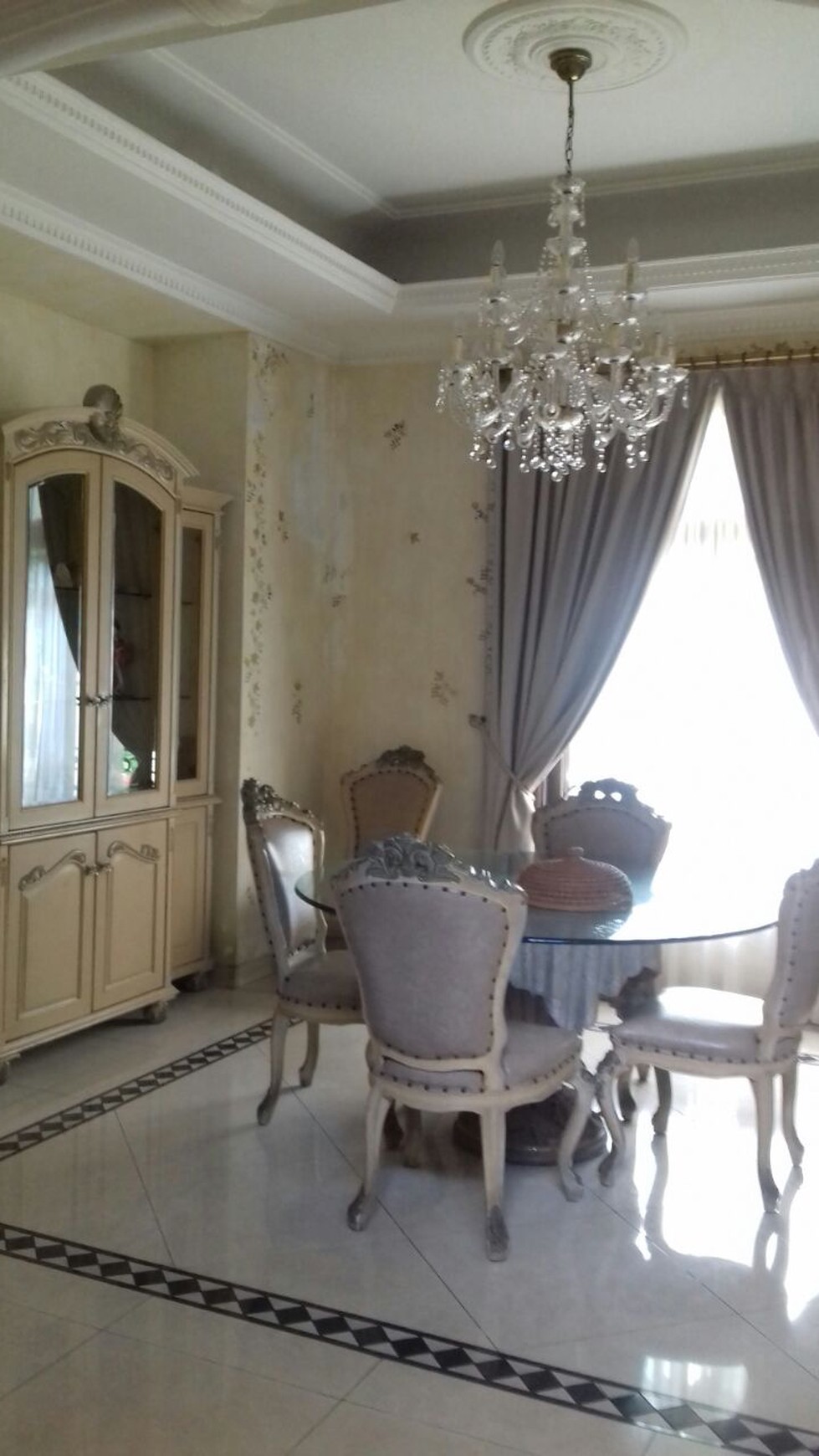 Rumah bagus, lingkungan oke di Bintaro sektor 3