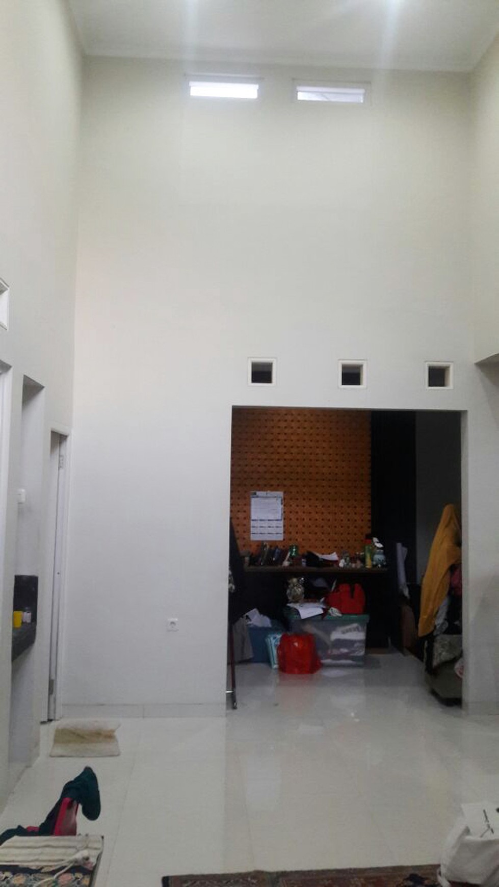 Rumah HOT SALE!!! Dijual Cepat Rumah, Lokasi sangat Srategis Di Vania Permata, Bintaro