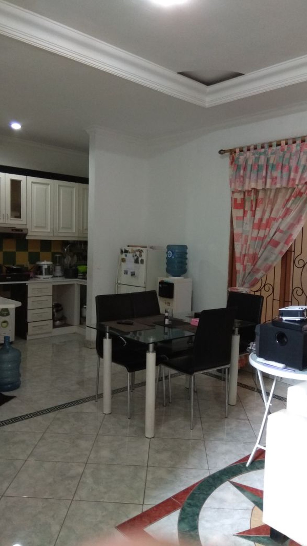 Dijual rumah di dalam Kompleks yang sudah mapan di Jagakarsa, Jakarta Selatan