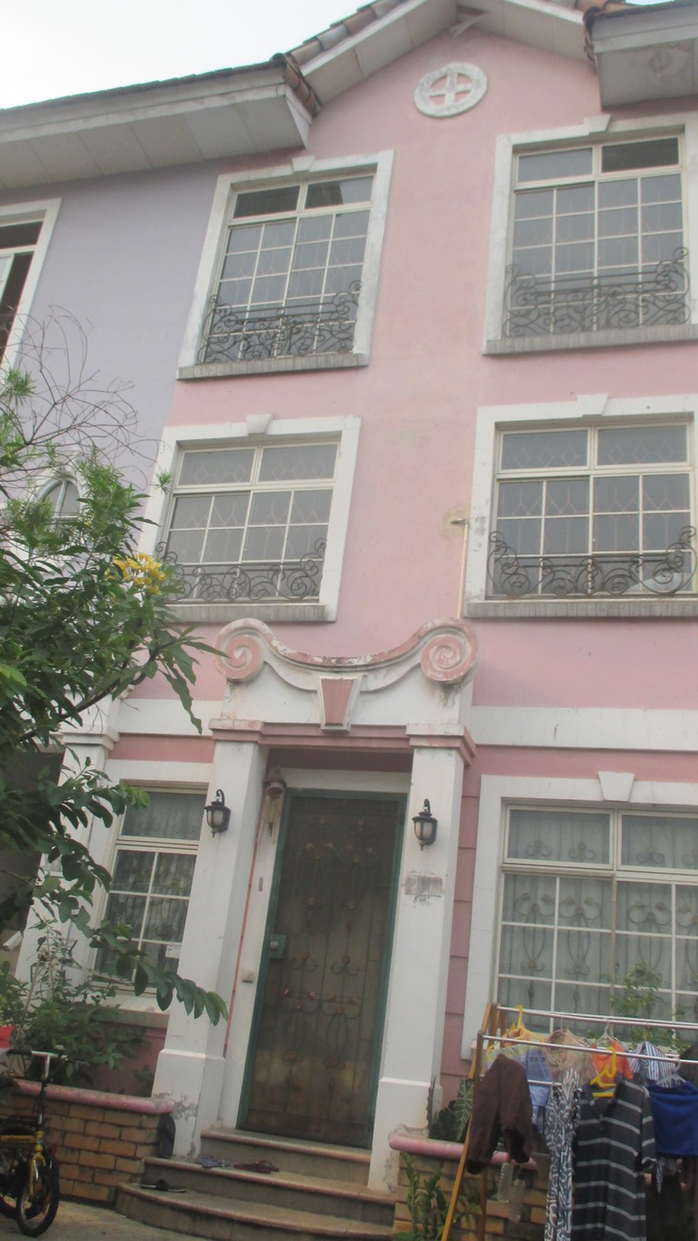 Dijual Townhouse Taman Paris - Lippo Karawaci