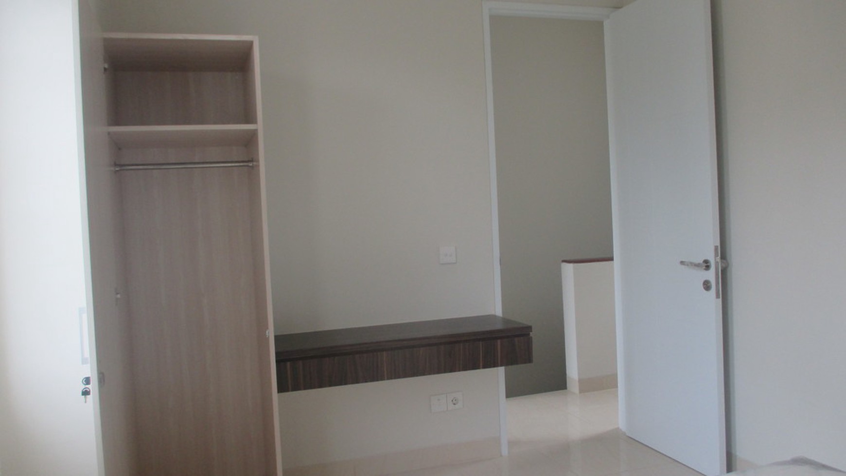 Disewakan Rumah Furnished di Vanya Park Cluster Azura - BSD