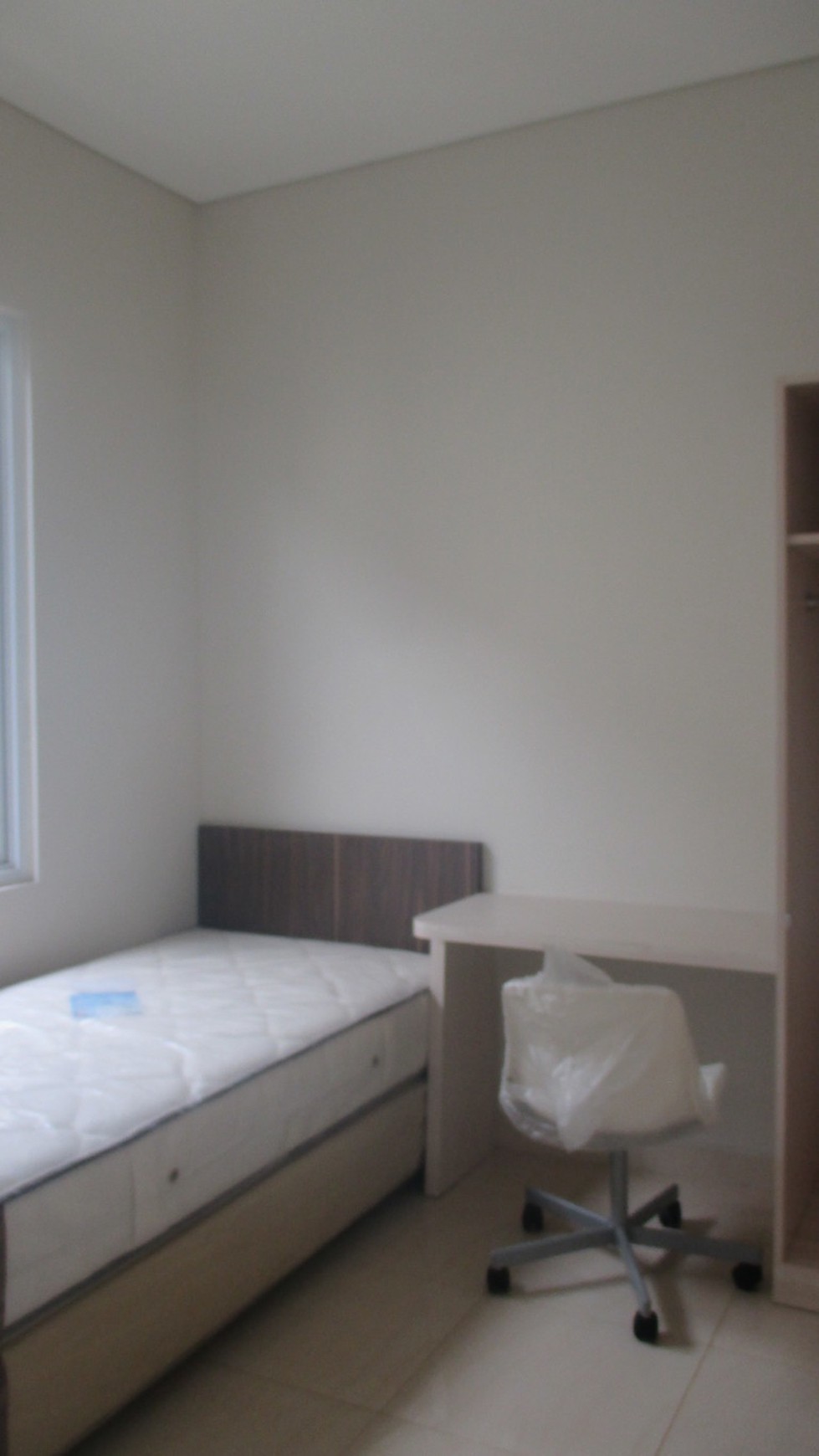 Disewakan Rumah Furnished di Vanya Park Cluster Azura - BSD