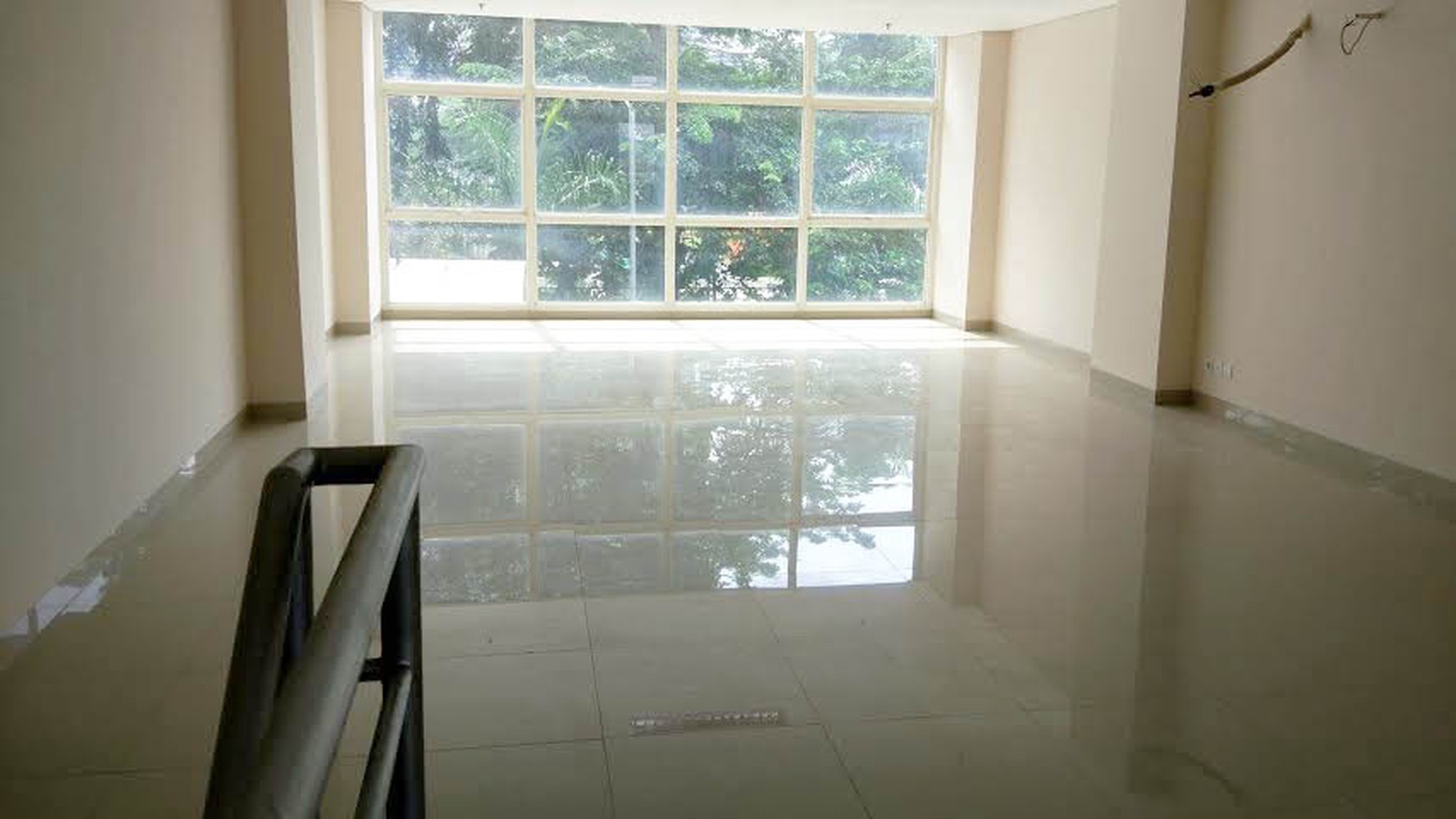 Ruko Sewa Apartemen Callia, Luas 6x14m2