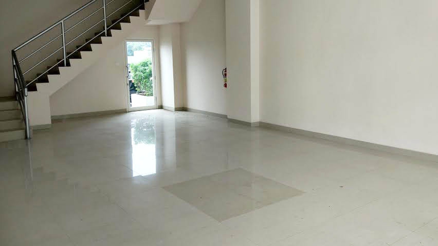 Ruko Sewa Apartemen Callia, Luas 6x14m2