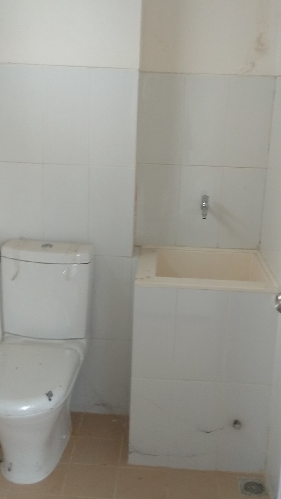 Ruko 3 Lantai Posisi Hoek