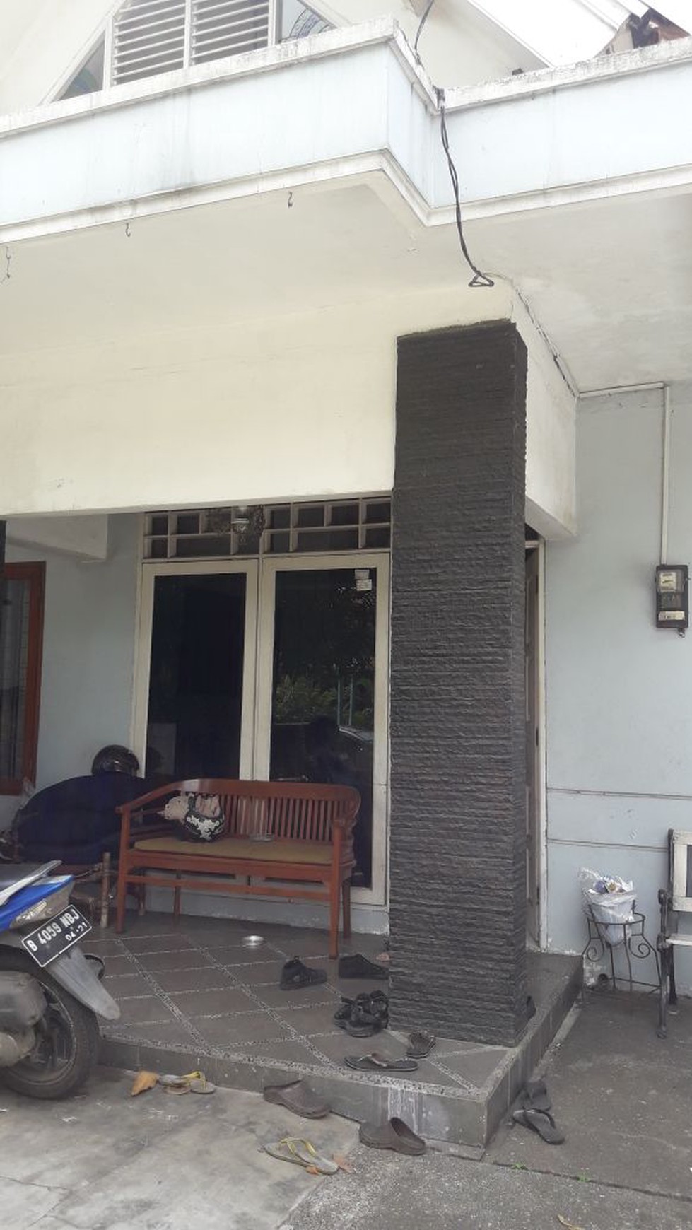 Rumah siap huni,lokasi oke  di Graha Raya Tangerang
