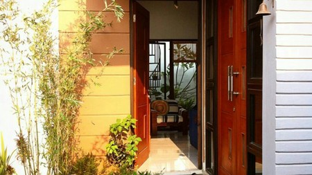 Dijual Rumah Bagus Siap Huni, Nyaman dan Asri, Rumah Strategis di Bintaro, Kawasan Puri Bintaro Mansion Tangerang Selatan