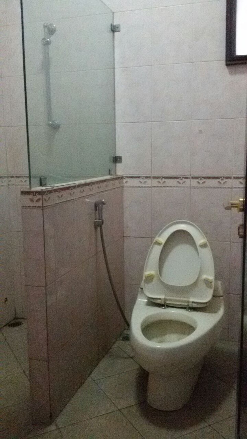 Rumah minimalis,Bagus,lokasi oke di Bintaro 9