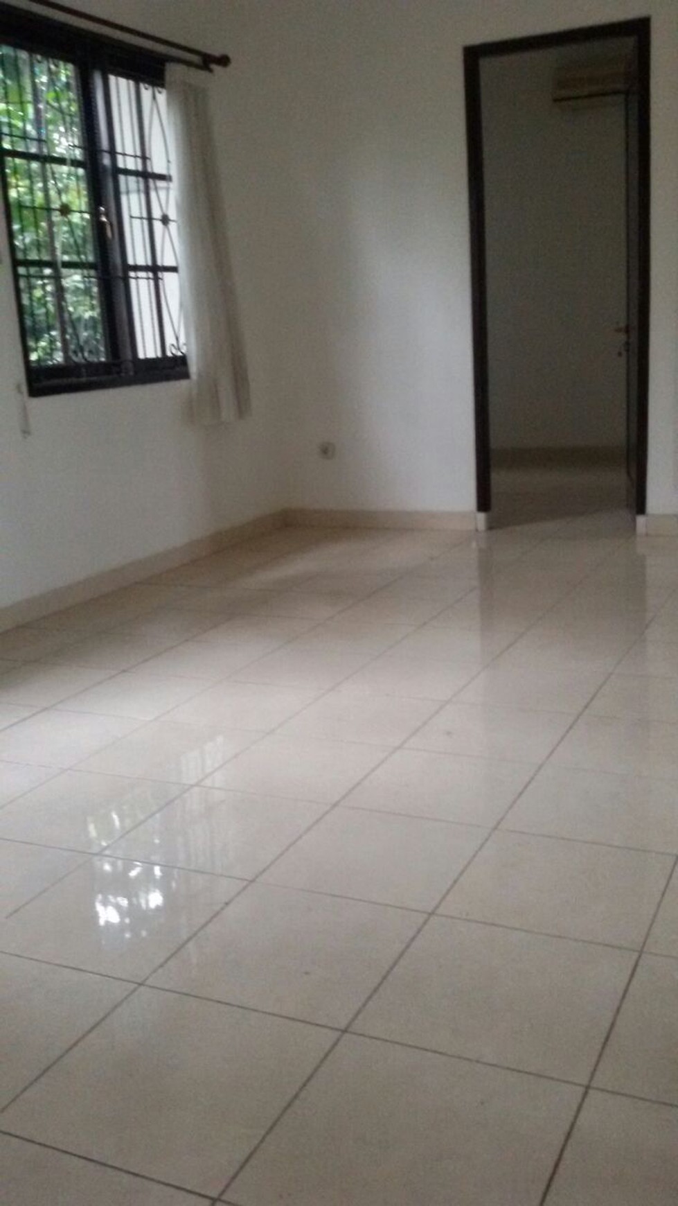 Rumah minimalis,Bagus,lokasi oke di Bintaro 9