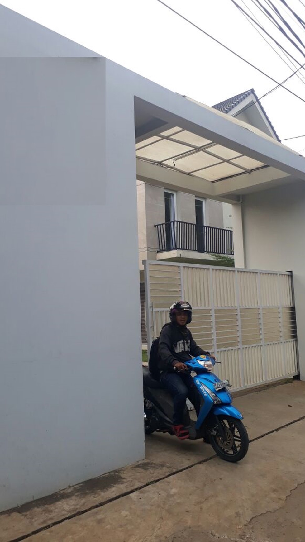 Rumah Baru,Dalam cluster di Cipadu Tangerang Selatan