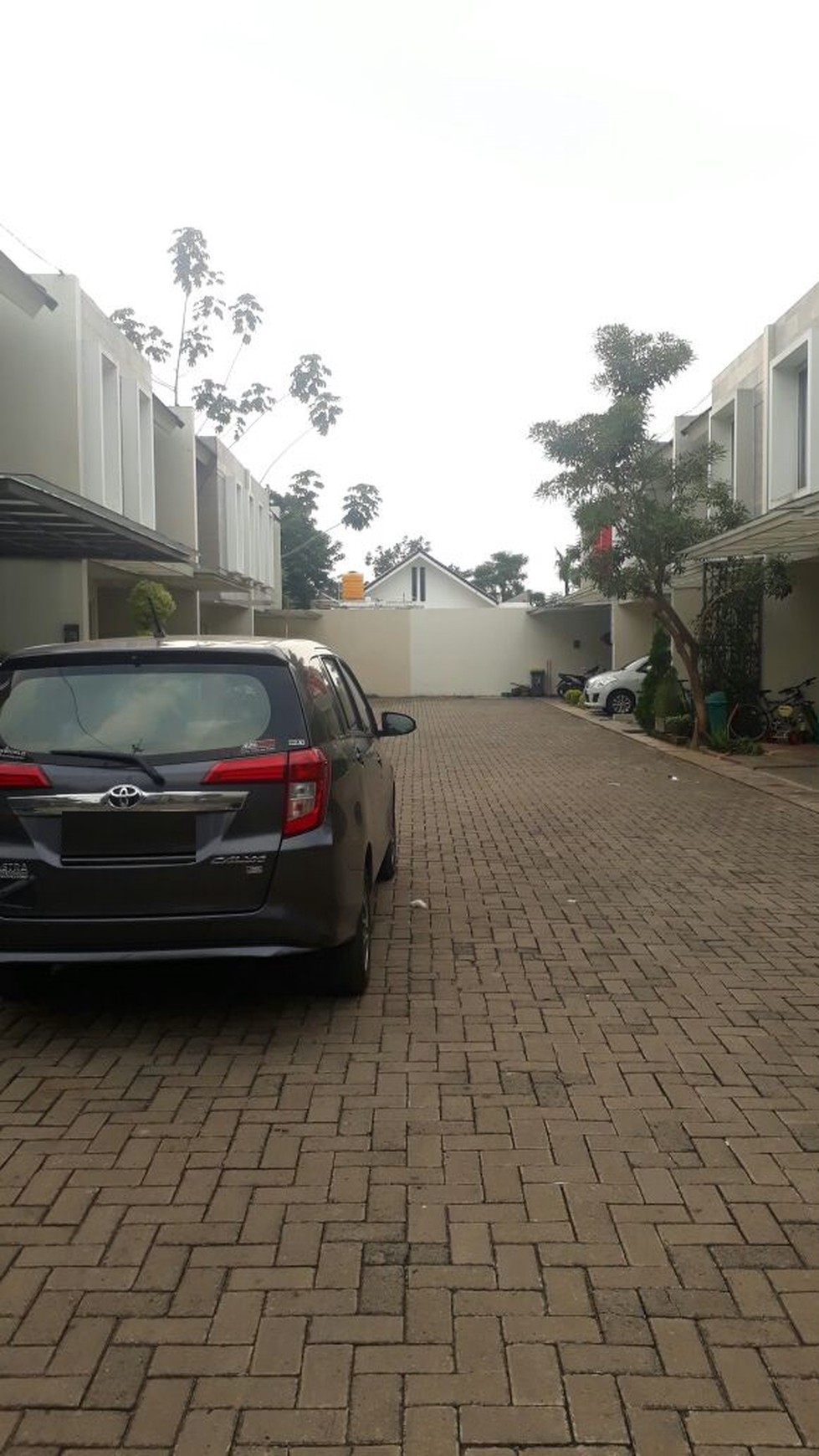 Rumah Baru,Dalam cluster di Cipadu Tangerang Selatan