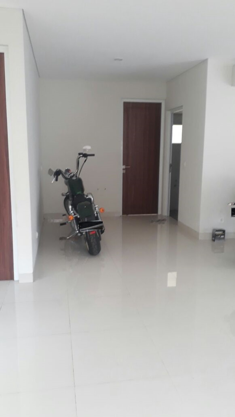 Rumah Baru,Dalam cluster di Cipadu Tangerang Selatan