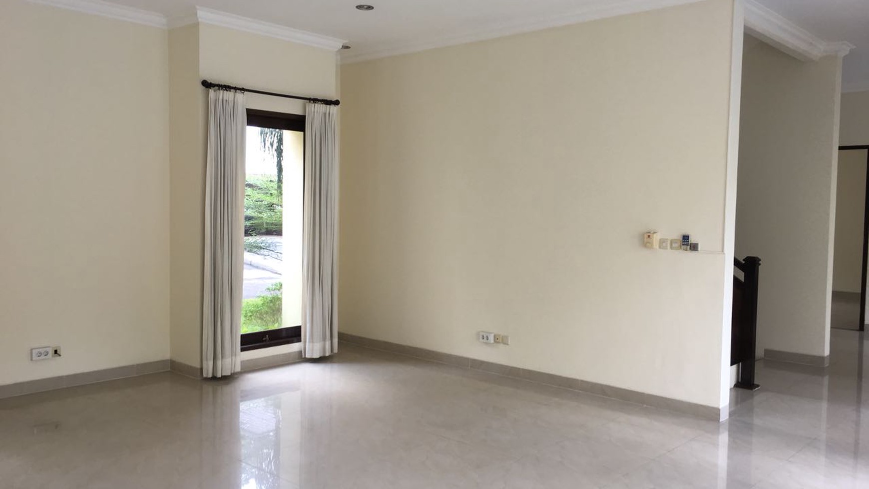 Beautiful house for rent in kemang