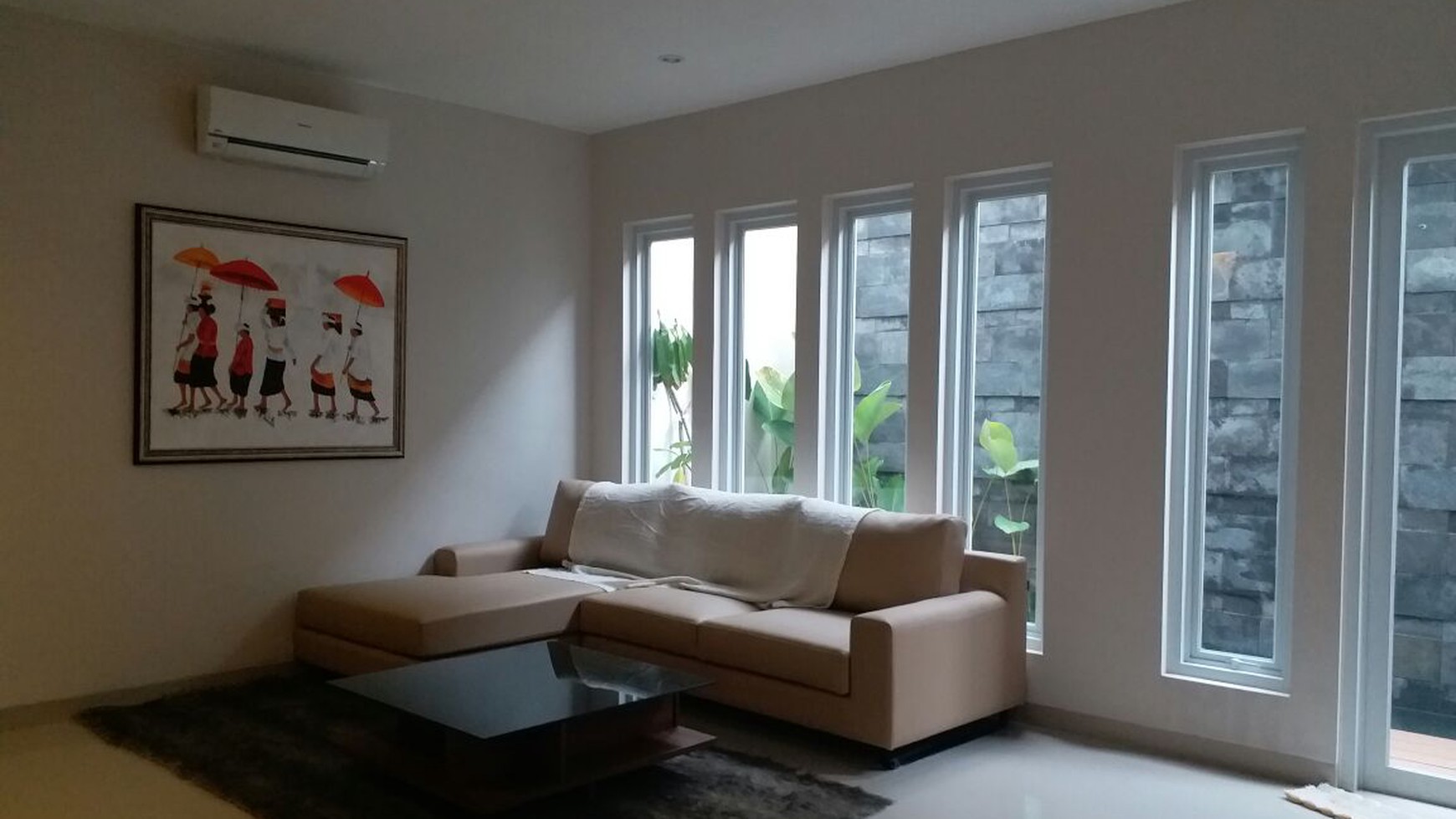 Dijual Rumah Baru Renovasi Furnish Baru di Taman Bromo - Lippo Karawaci