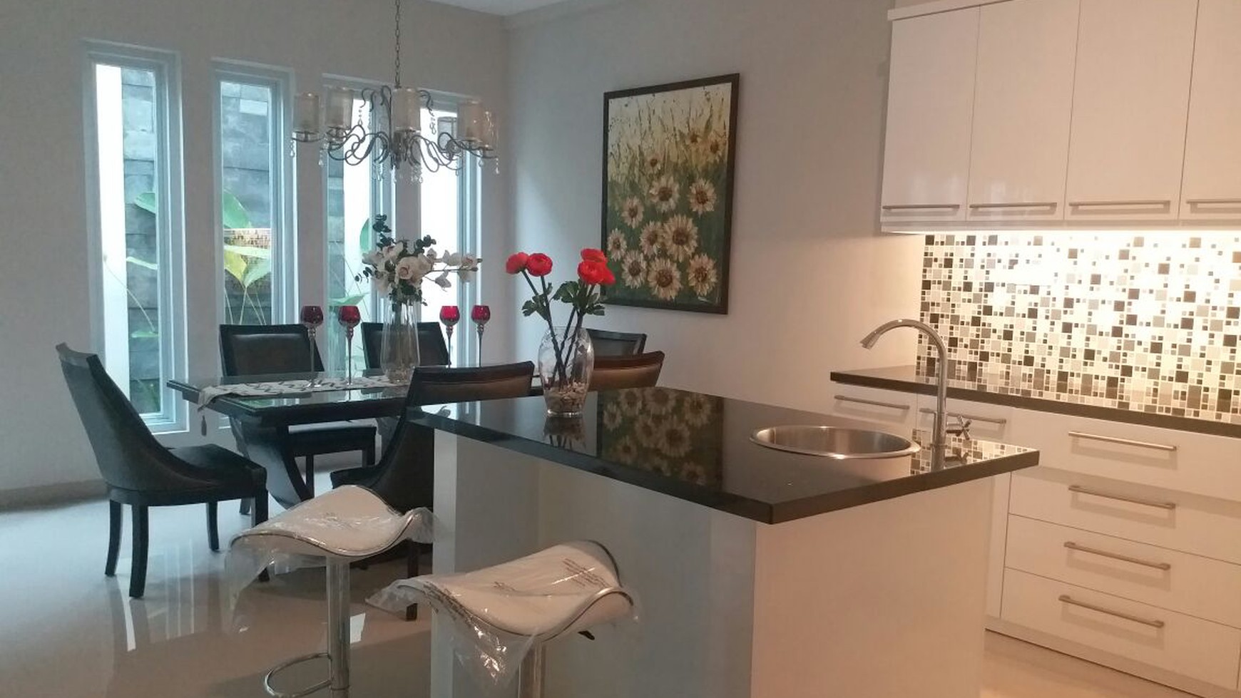 Dijual Rumah Baru Renovasi Furnish Baru di Taman Bromo - Lippo Karawaci