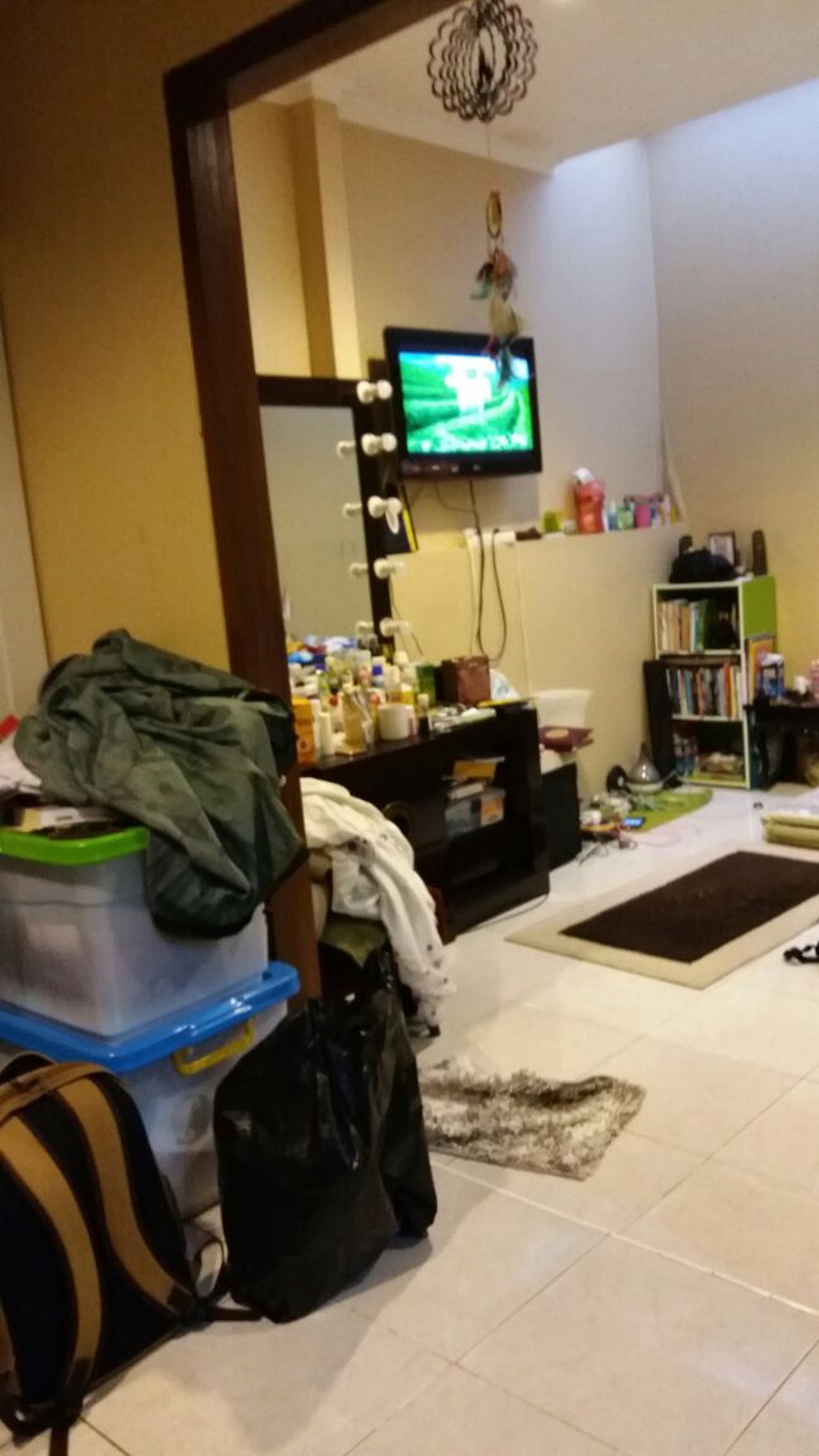 Rumah Dijual lokasi strategis, bagus, nyaman dan aman daerah Jl Elang, Tangerang Selatan