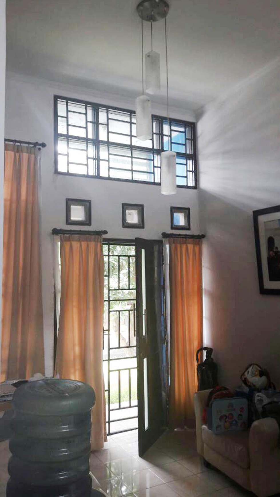 Rumah Strategis Bintaro, nyaman, aman, dan siap huni terletak di kawasan Celesta Bintaro Tangerang Selatan