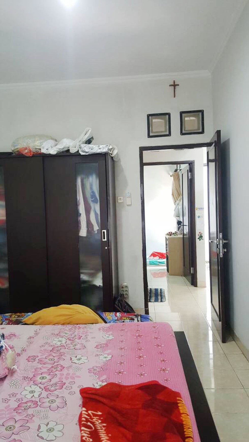Rumah Strategis Bintaro, nyaman, aman, dan siap huni terletak di kawasan Celesta Bintaro Tangerang Selatan