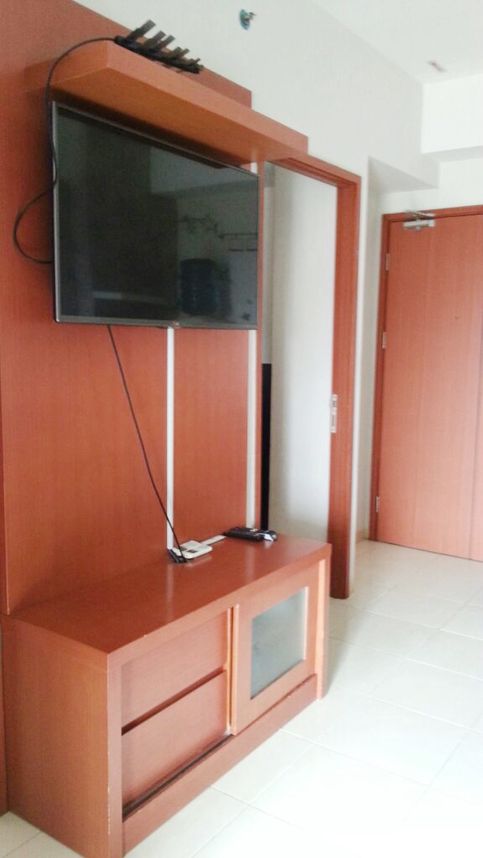 Dijual Apartemen aman, Nyaman, dan Siap Huni @Apartemen Green Lake View, Ciputat
