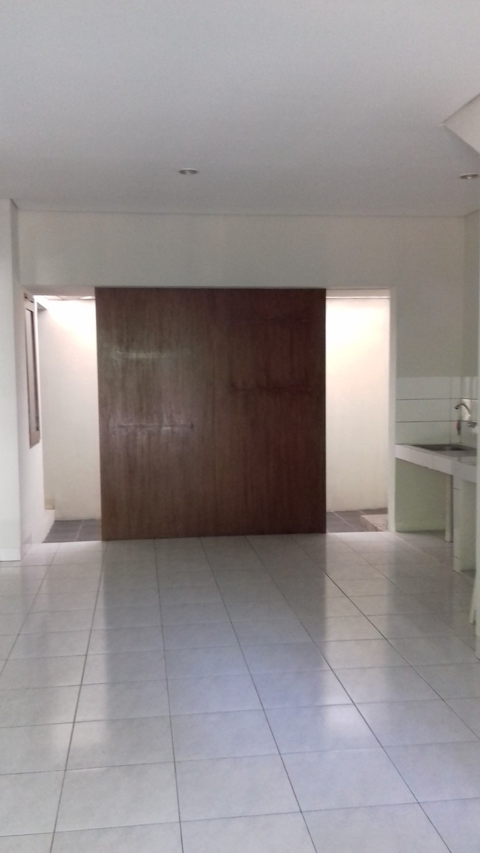 Rumah Rapi Siap Huni Di Emerald Town House #EU
