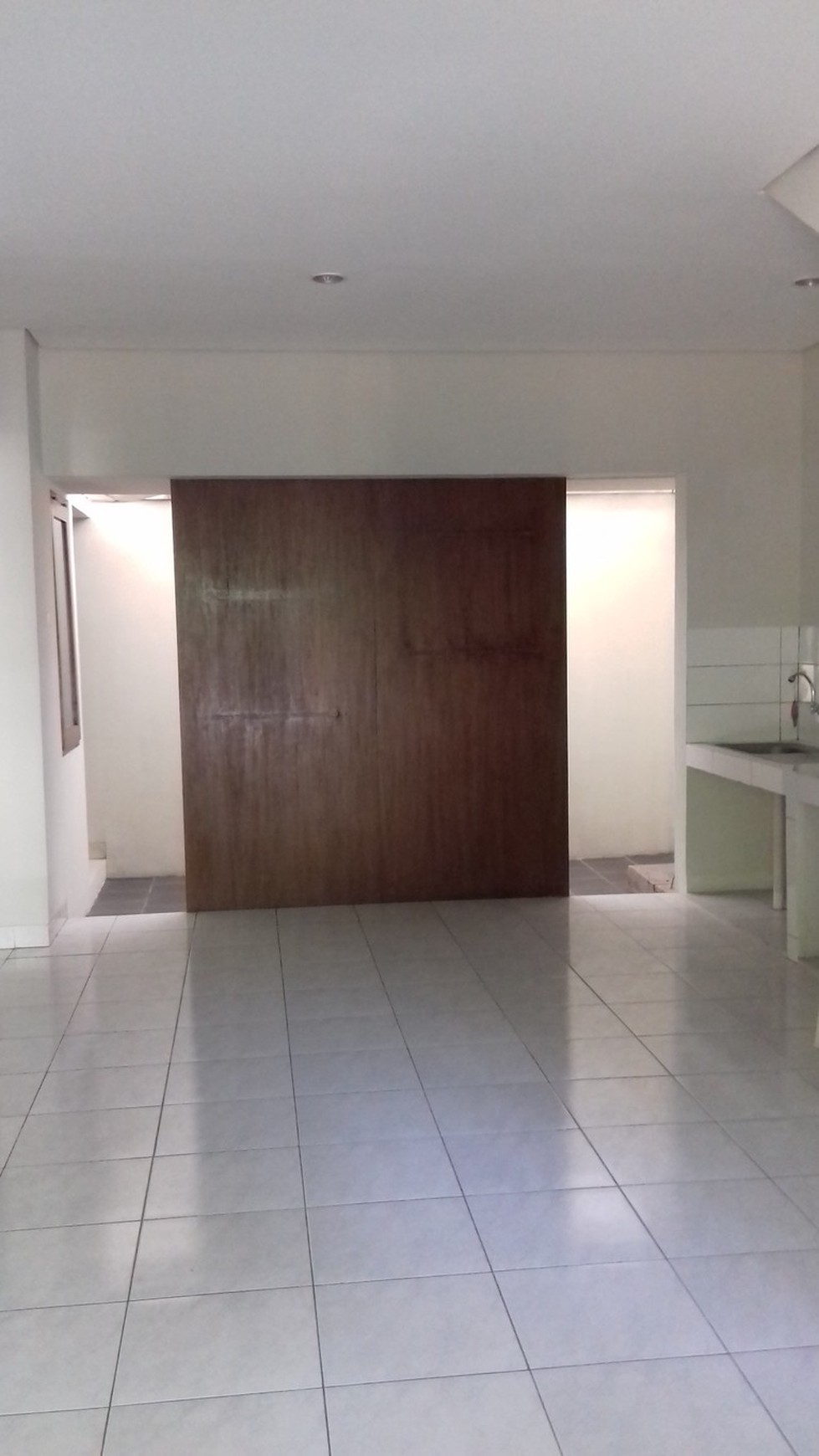 Rumah Rapi Siap Huni Di Emerald Town House #EU