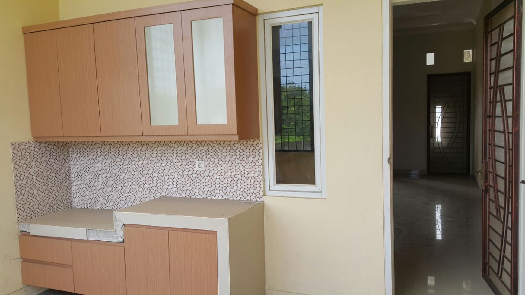Lokasi terletak di komplek perumahan yg aman dan nyaman