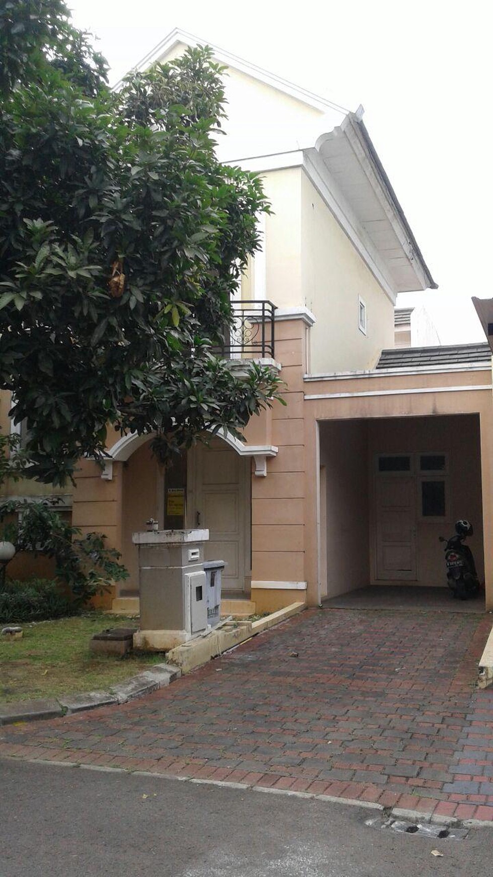 Rumah siap huni di Beryl Timur