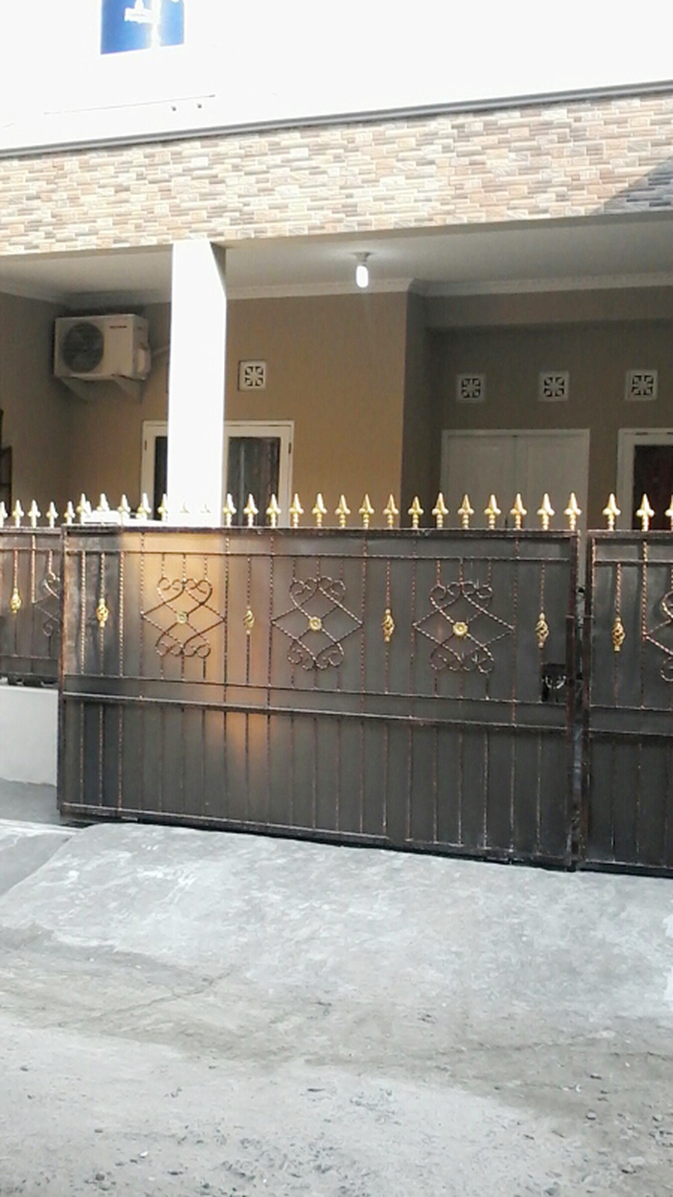Rumah dijual nyaman, aman, akses lokasi sangat strategis @Villa Dago Toll
