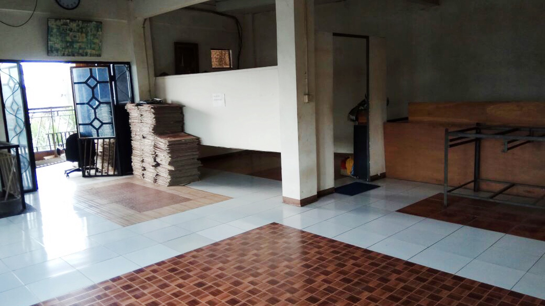 Ruko Dijual Lokasi sangat strategis, Pinggir jalan, Lokasi Ramai @Kunciran, tangerang