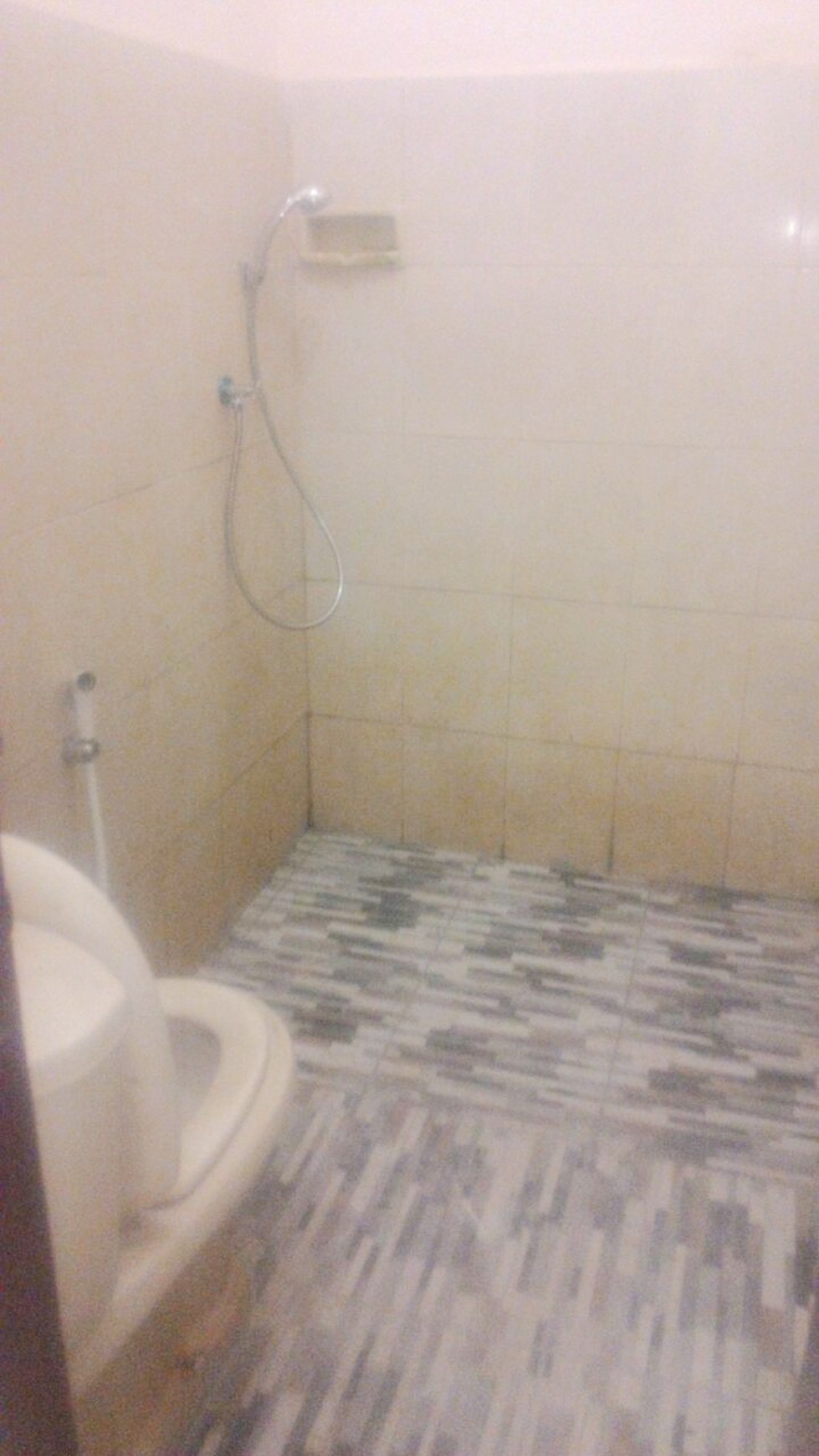 Rumah Nyaman dan Siap Huni di Kawasan Villa Dago, Ciputat