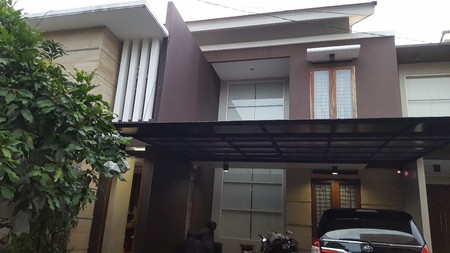 Rumah cantik, minimalis, bangunan baru, siap huni dalam perumahan pisok