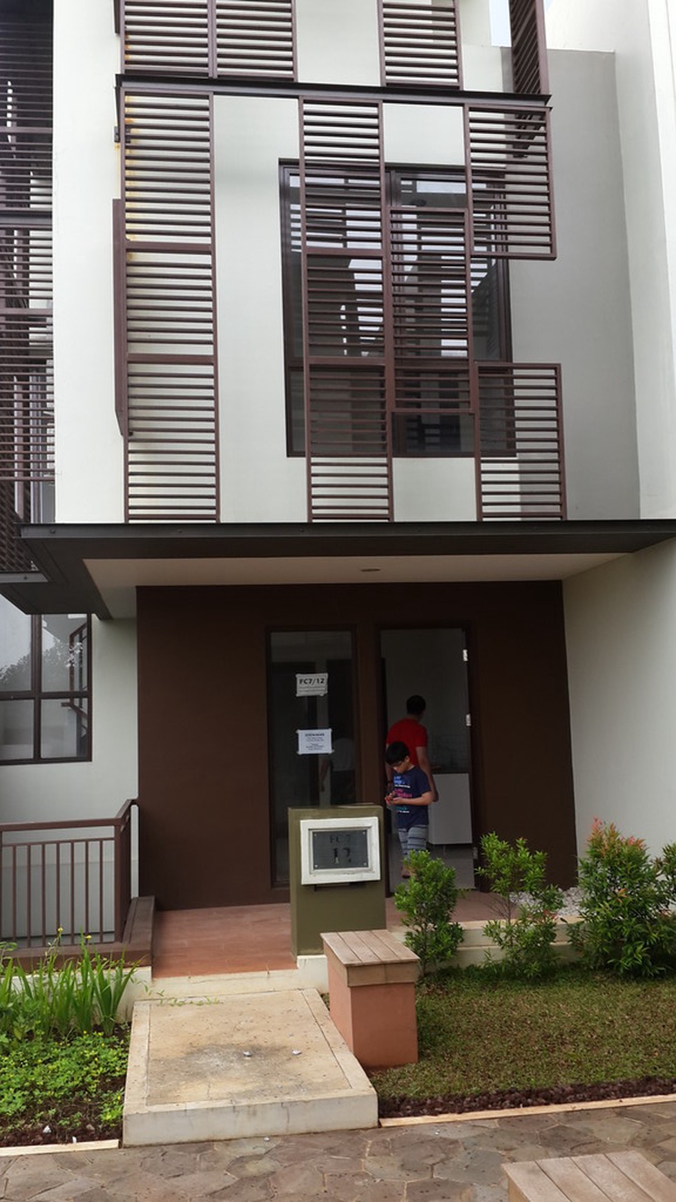 Siap huni. ac, gorden, kitchen set