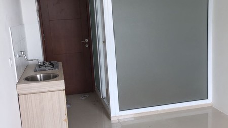 APARTEMEN DENGAN TIPE KAMAR STUDIO DI LOKASI STRATEGIS DI PUSAT KAMPUS DAN BISNIS