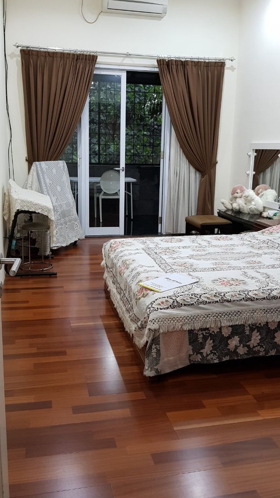 RUMAH THE GREEN BSD KT 4+1, Semi Furnished