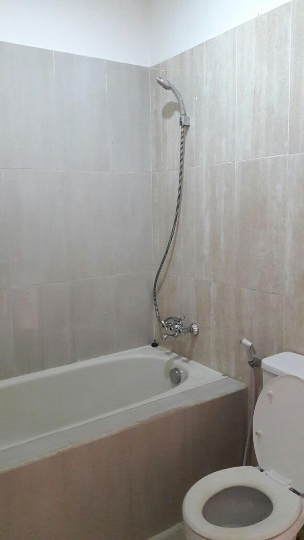 Dijual Rumah di Taman Imam Bonjol - Lippo Karawaci