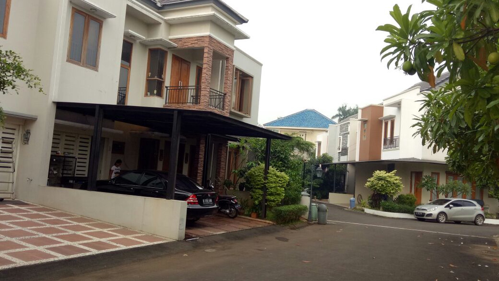 Rumah Dijual Minimalis Bagus Dalam Cluster di Veteran Jakarta Selatan