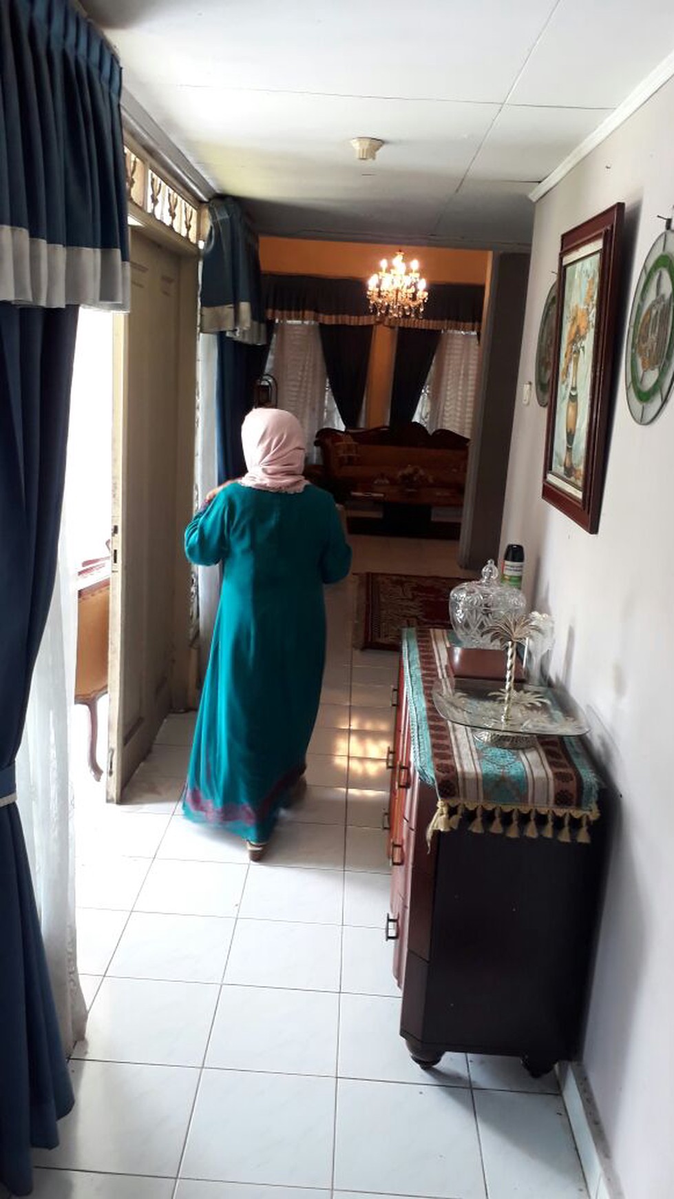 Rumah Siap Huni,pinggir jalan di Bintaro Jaya 2