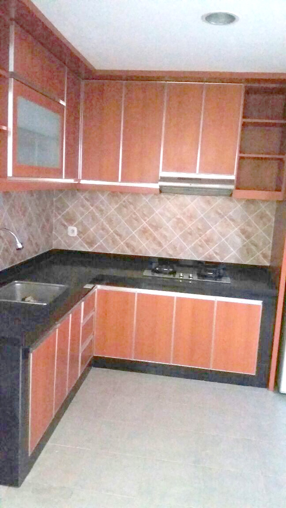 Disewakan Rumah lokasi sangat strategis, nyaman, aman dan siap huni @Kebayoran View, Bintaro