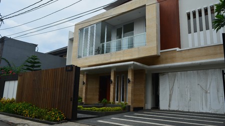 Dijual Rumah Brand New Luxury