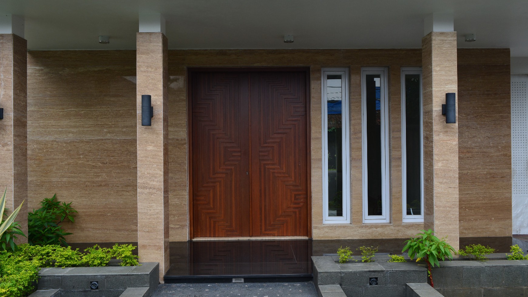 Dijual Rumah Brand New Luxury