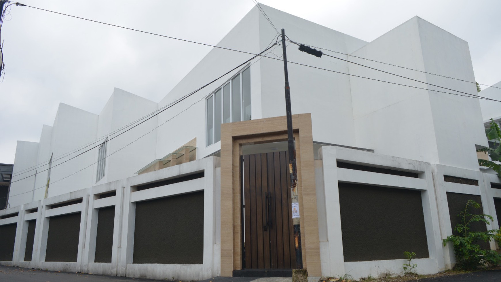 Dijual Rumah Siap Huni Brand New Luxury