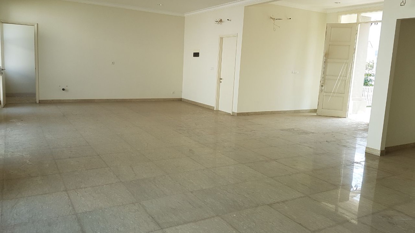 Dijual Rumah di Cluster Amethyst - Gading Serpong